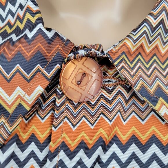 ISLE Retro Inspired Zigzag Chevron Patterned Rain Coat Women Medium Orange Brown - Picture 3 of 9